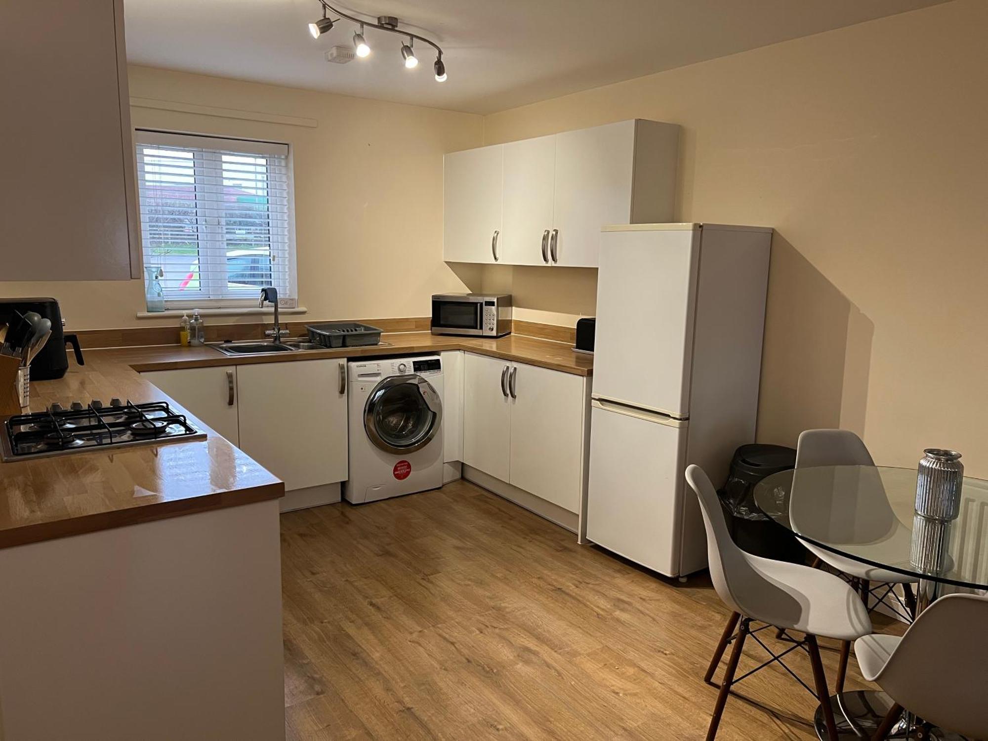 Home Away From Home: Cozy Two Bedroom Apartment Banbury Eksteriør bilde